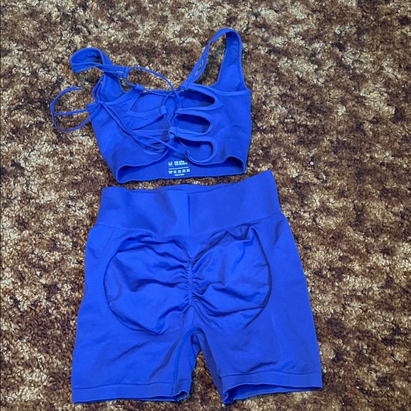 Amazon Essentials Women's Blue Bike Shorts Set - Picture 2 of 2